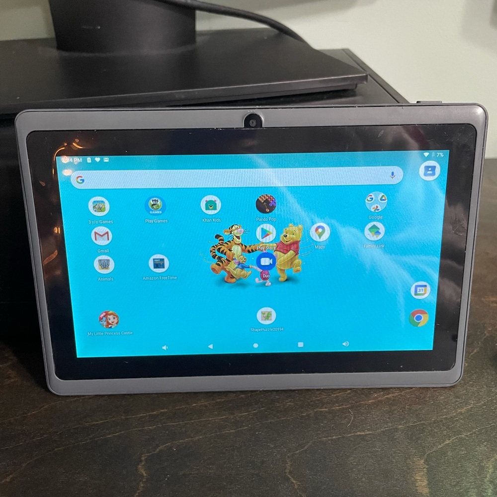 Dragon Touch Disney Tablet + case